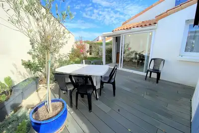 Image de Charmante maisonnette avec jardin, proche plage et commodités, La Tranche sur Mer