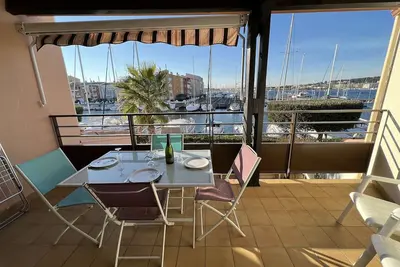 Image de Studio cabine avec piscine, parking, lave-linge, quartier calme à Cap d'Agde