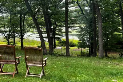 Image de Good Times in the Yellow Friendship House