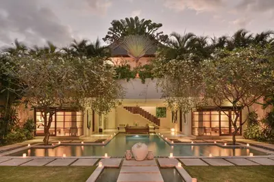 Image de Ob16001 - 16 Bedroom Villa Complex in Seminyak