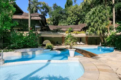 Image de Manoir de 8 suites à Mangaratiba - Man001