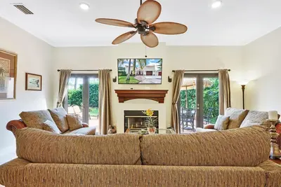 Image de Romantic Spanish Villa Beach Home