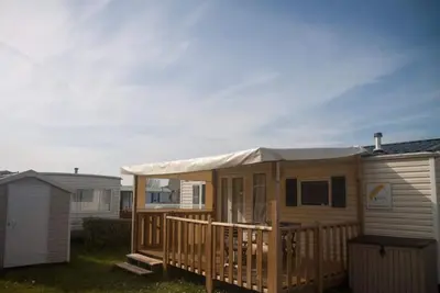 Image de Mobil-home 500 m de la mer avec jardin Ă l'abri des regards