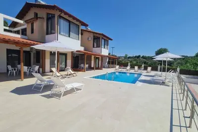 Image de Allegro is a complex of 3 detached villas