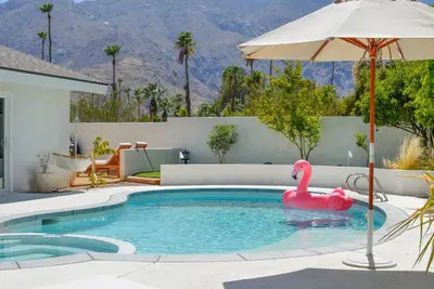 Image de Palm Springs Private Retreat w/ Pool & Mtn Views