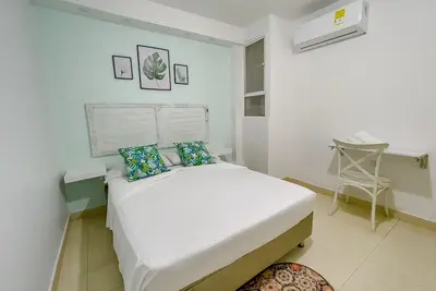 Image de 3cb-2 Apartamento De 3 Alcobas En Getsemani