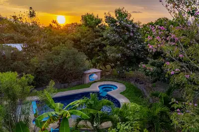 Image de Guesthouse on a little farm with private beach access and pool