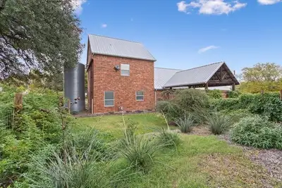 Image de Spacious modern 4 bedroom house -downtown Waco near Silo District