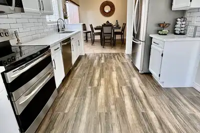 Image de New Charming Oro Valley Home