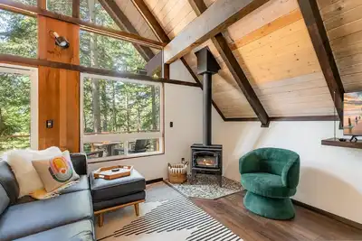 Image de Modern a-frame cabin near Roslyn w/ hot tub