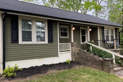 Image de Beary Relaxing-Cozy Getaway for Family and Friends- Pet Friendly