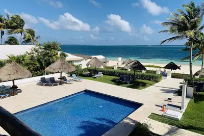 Image de Casita Blanca gem overlooking a gorgeous pool and the Caribbean Sea!