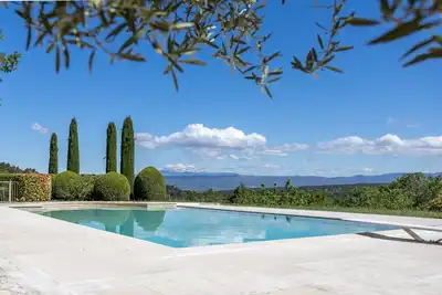 Image de Magnifique mas climatisé, piscine privée chauffée, court de tennis, calme absolu