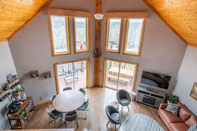 Image de A-Frame at the Finley River with Bin-zebo and Firepit!