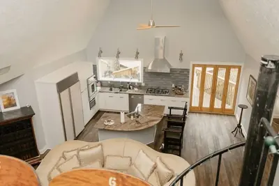 Image de Beautiful 2 Bedroom 1. 5 Bathroom home with stocked fishing ponds.