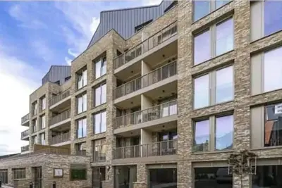 Image de Central 3 bedroom Apt/en-suite with a View.