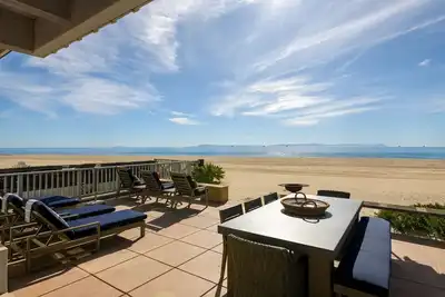 Image de Beachfront Bliss in Beautiful Carpinteria
