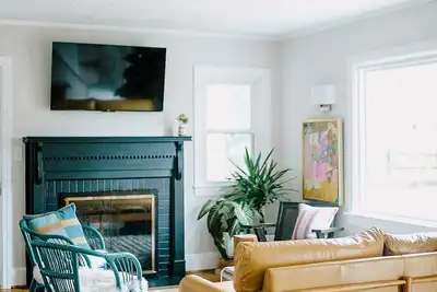 Image de 3br Feel Better Bungalow In The Heart of Elon, Nc