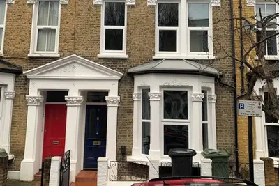 Image de South West London 5-Bed Terrace House, Sleeps 14