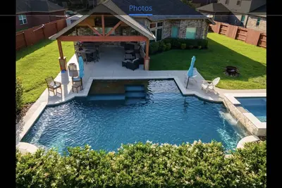 Image de 4-bedroom vacation home just 10 minutes drive to Deerbrook Mall