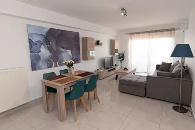 Image de Lovely 2-bedroom apartment with a city view (Erm_F10)