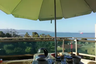 Image de F1 de 30m2-Vue Mer-Situation Ideale-Tres Calme