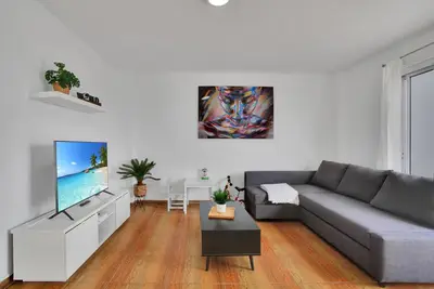 Neu Eingerichtete Ferienwohnung im Herzen von Adeje
