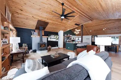 Image de Hesperus Mountain Chalet | Mtn Views, Fireplace, Yard, Ac -15 Mi to Durango