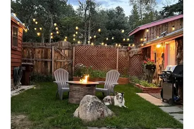 Hobbit House - Mountain Cabin