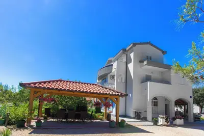 Image de Apartments Vesna A-1, type 3+2, apartment in charming Grebaštica with WiFi, Ac