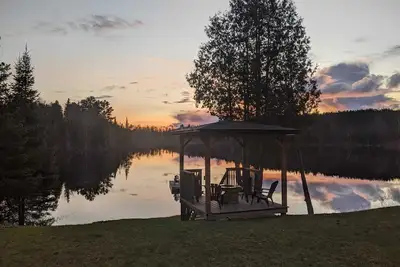 Image de Cozy Cottage Family Getaway - 8 min drive from Bancroft