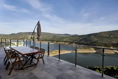 Image de Casa de Nueva ConstrucciĂłn con Vistas al Mayor Embalse de AndalucĂa