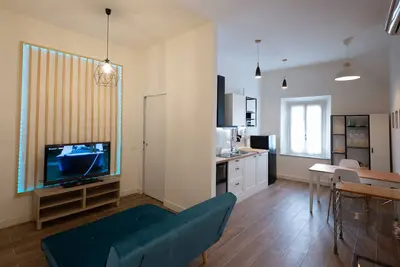 Image de New bright and sober apartment near the center of Pistoia and Station Ferr