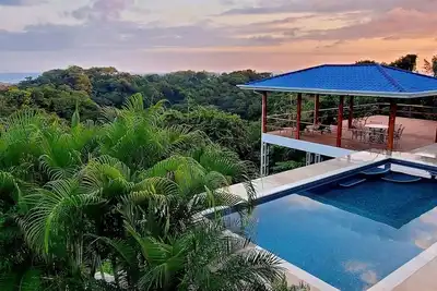 Image de 2 bedroom Casita w/ Ocean and Jungle Views and Swimming Pool.