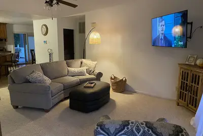 Image de Private Home, quiet neighborhood, So. Il, close to St. Louis