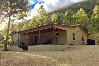 Image de Mountainside Hideaway