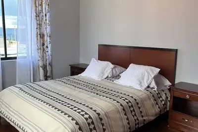 Cozy Apartment, Wood/fireplace, close to City
