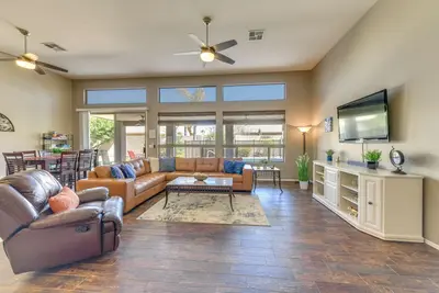 Image de Relax Poolside in Mesa: Family Home 12 Mi to Dtwn