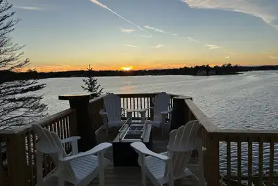 Image de Country lake get away from sunrise to sunset