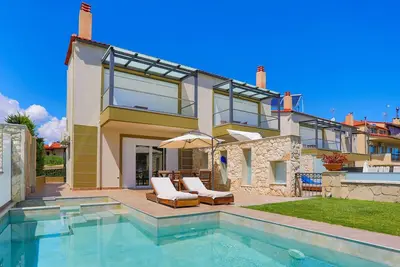 Image de Sunny Villa, luxury, heated pool, excellence