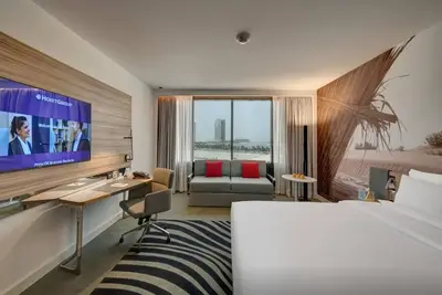 Image de Superior Room Lagoon View Near Expo Centre.