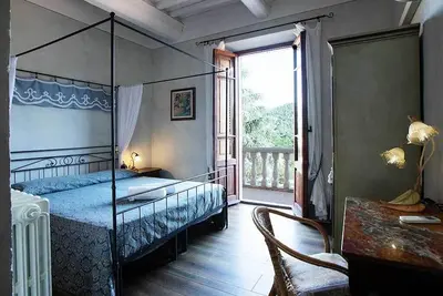 Image de Private villa in Chianti with swimming pool surrounded by nature