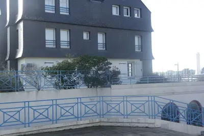 Image de Studio avec vue sur le Port du Crouesty