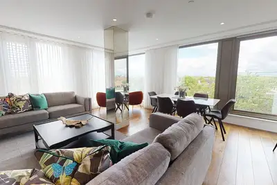 Image de New 5* Luxury River View Apartment, 3 bed 3 bath, central York, with parking