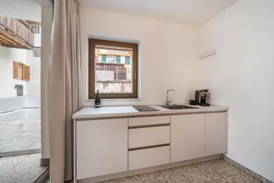 Image de Appartement de vacances \"Domus Faber 2a\" avec vue sur les montagnes, terrasse partagée et Wi-Fi.