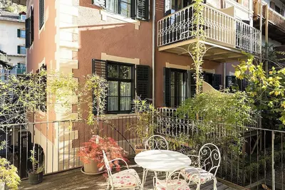 Image de Appartement \"Villa Bergmann Husterer Suite\" avec jardin, balcon et Wi-Fi partagés.