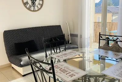 Image de Agréable T2 au Coeur du Massif de la Sainte Baume