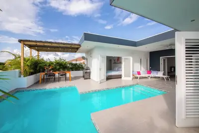 Image de Villa with private pool on resort. 5 minutes from Jan Thiel Beach