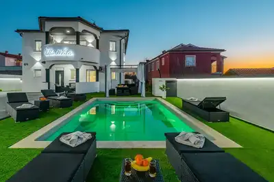 Image de Complex Villa White / Three bedroom A4