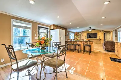 Image de Serene Millry Retreat ~ 4 Mi to Public Lake!